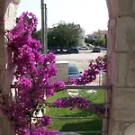 Mavridis *